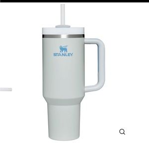Brand new still in box Stanley 40oz cup!🎉🍾